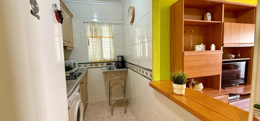 Torrevieja, Alicante, 2 Bedrooms Bedrooms, ,1 BathroomBathrooms,Apartment,Resale,0,7563290329950373