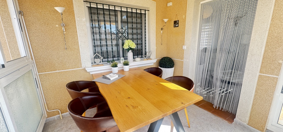 Villamartin, Alicante, 4 Bedrooms Bedrooms, ,3 BathroomsBathrooms,Villa,Resale,0,10318686828501840