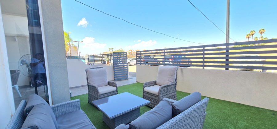 Torrevieja, Alicante, 2 Bedrooms Bedrooms, ,2 BathroomsBathrooms,Apartment,Resale,0,99968108486165888