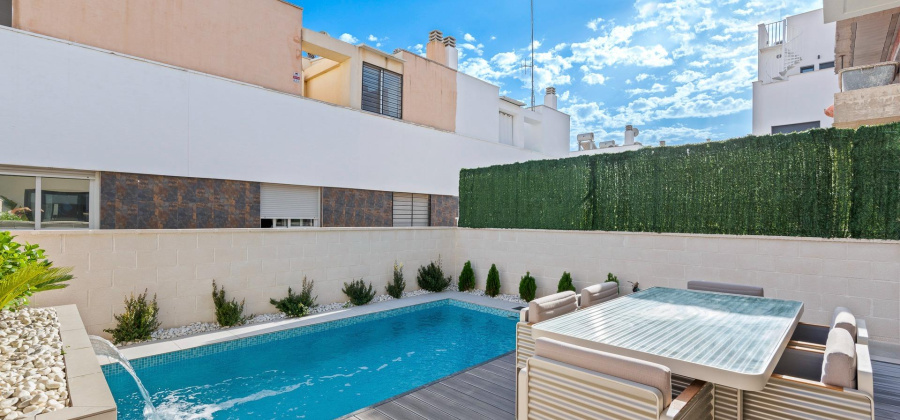 Guardamar del Segura, Alicante, 4 Bedrooms Bedrooms, ,4 BathroomsBathrooms,Villa,New,0,20955979226182072 Guardamar del Segura, Alicante, 4 Bedrooms Bedrooms, ,4 BathroomsBathrooms,Villa,New,0,20955979226182072