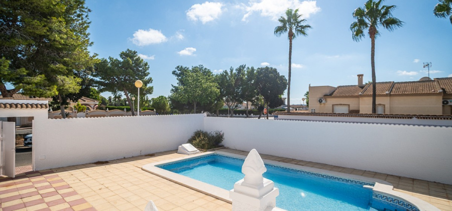 Ciudad Quesada, Alicante, 4 Bedrooms Bedrooms, ,2 BathroomsBathrooms,Villa,Resale,0,10353669145384896