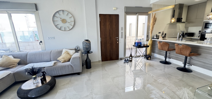 Villamartin, Alicante, 3 Bedrooms Bedrooms, ,2 BathroomsBathrooms,Villa,Resale,0,103186152879195056