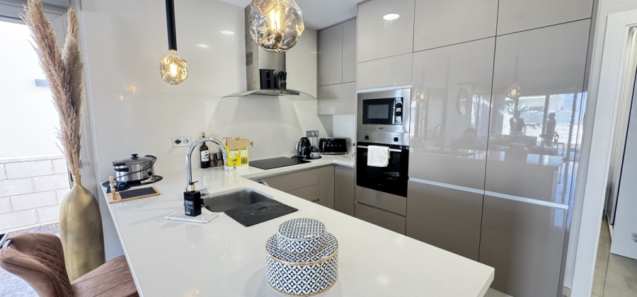 Villamartin, Alicante, 3 Bedrooms Bedrooms, ,2 BathroomsBathrooms,Villa,Resale,0,103186152879195056