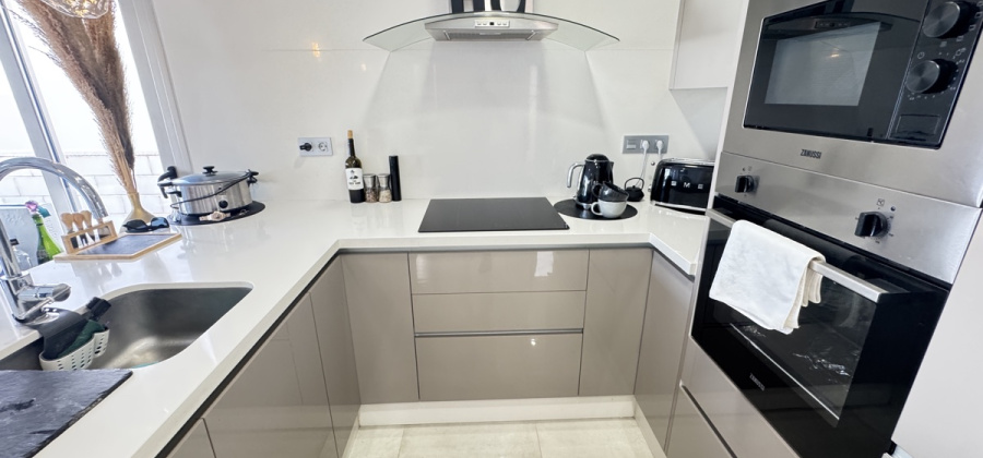 Villamartin, Alicante, 3 Bedrooms Bedrooms, ,2 BathroomsBathrooms,Villa,Resale,0,103186152879195056