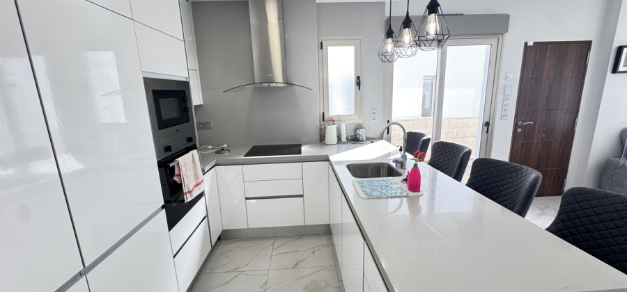 Villamartin, Alicante, 5 Bedrooms Bedrooms, ,4 BathroomsBathrooms,Villa,Resale,0,103186225008989776