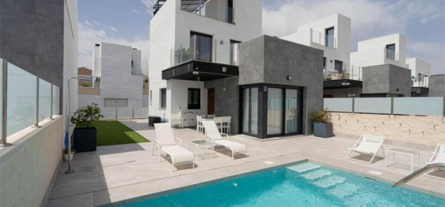 Torrevieja, Alicante, 3 Bedrooms Bedrooms, ,3 BathroomsBathrooms,Villa,Resale,0,75632559695558064 Torrevieja, Alicante, 3 Bedrooms Bedrooms, ,3 BathroomsBathrooms,Villa,Resale,0,75632559695558064