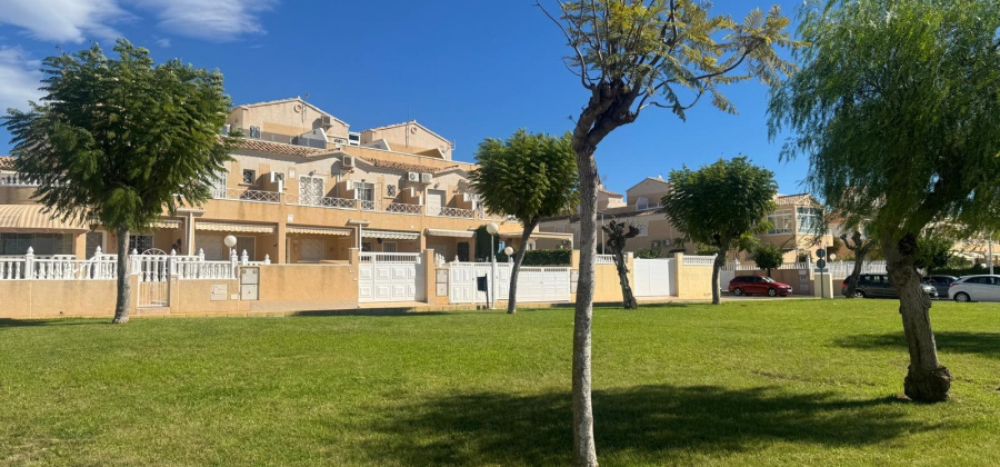 Torrevieja, Alicante, 2 Bedrooms Bedrooms, ,2 BathroomsBathrooms,Villa,Resale,0,7563273559791320 Torrevieja, Alicante, 2 Bedrooms Bedrooms, ,2 BathroomsBathrooms,Villa,Resale,0,7563273559791320