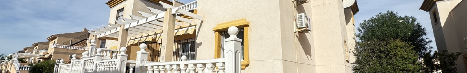 Villamartin, Alicante, 3 Bedrooms Bedrooms, ,2 BathroomsBathrooms,Townhouse,Resale,0,103186283854886544