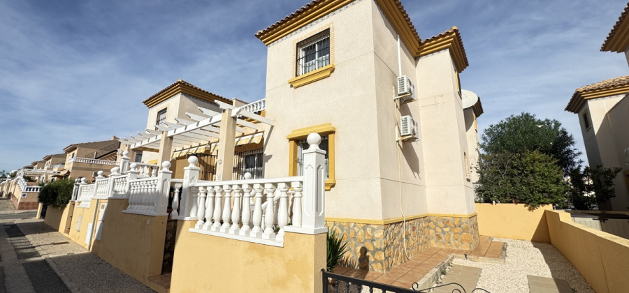 Villamartin, Alicante, 3 Bedrooms Bedrooms, ,2 BathroomsBathrooms,Townhouse,Resale,0,103186283854886544 Villamartin, Alicante, 3 Bedrooms Bedrooms, ,2 BathroomsBathrooms,Townhouse,Resale,0,103186283854886544
