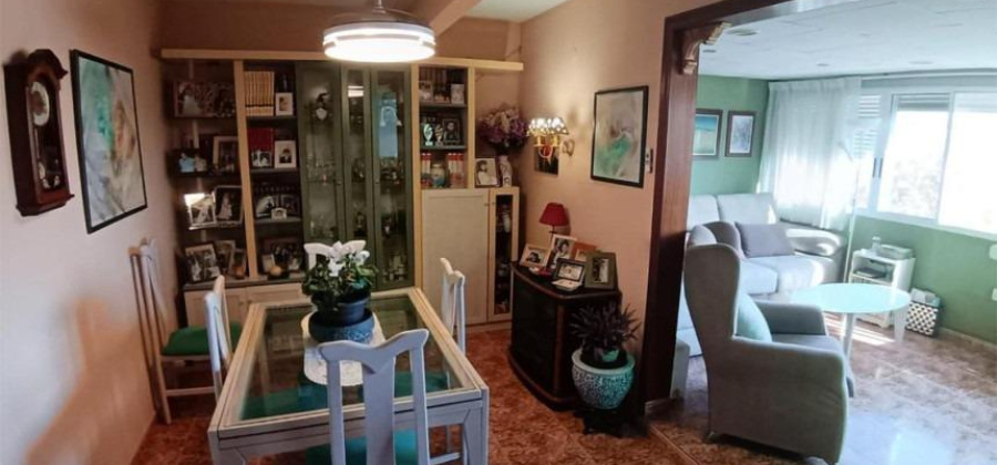 Alicante, Alicante, 4 Bedrooms Bedrooms, ,1 BathroomBathrooms,Apartment,Resale,0,7563295719756441 Alicante, Alicante, 4 Bedrooms Bedrooms, ,1 BathroomBathrooms,Apartment,Resale,0,7563295719756441