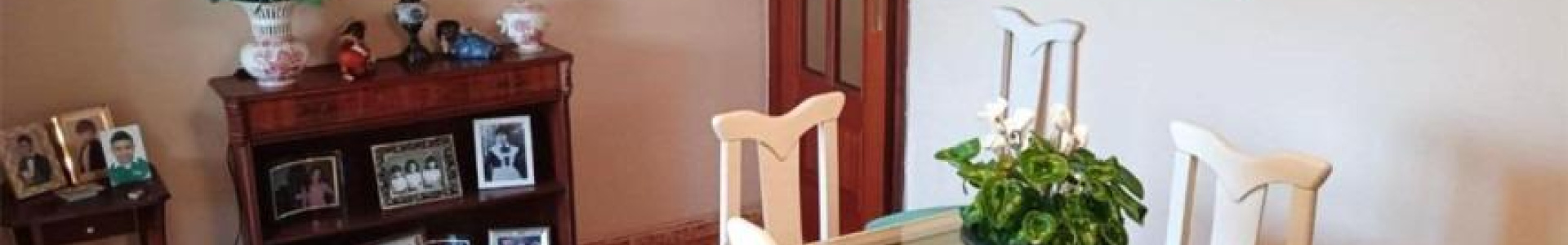 Alicante, Alicante, 4 Bedrooms Bedrooms, ,1 BathroomBathrooms,Apartment,Resale,0,7563295719756441