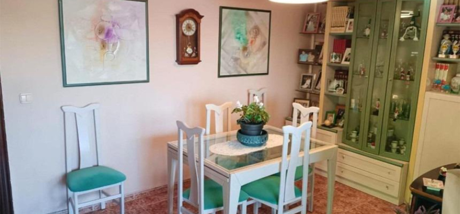 Alicante, Alicante, 4 Bedrooms Bedrooms, ,1 BathroomBathrooms,Apartment,Resale,0,7563295719756441 Alicante, Alicante, 4 Bedrooms Bedrooms, ,1 BathroomBathrooms,Apartment,Resale,0,7563295719756441