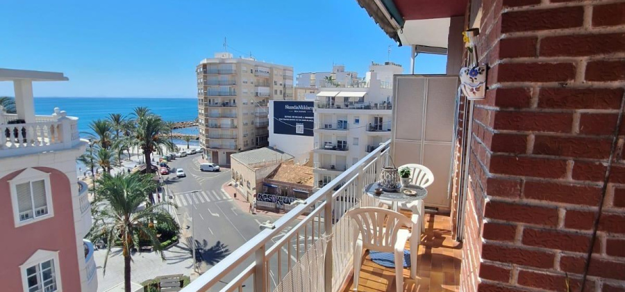 Torrevieja, Alicante, 4 Bedrooms Bedrooms, ,2 BathroomsBathrooms,Apartment,Resale,0,75632280388228048