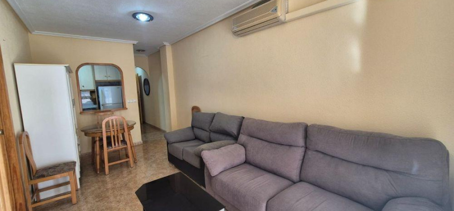 Torrevieja, Alicante, 2 Bedrooms Bedrooms, ,1 BathroomBathrooms,Apartment,Resale,0,75632229573646960