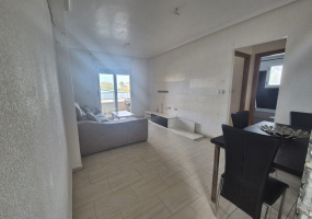Torrevieja, Alicante, 2 Bedrooms Bedrooms, ,1 BathroomBathrooms,Apartment,Resale,0,75632301223678912