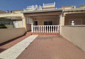 Cabo Roig, Alicante, 2 Bedrooms Bedrooms, ,2 BathroomsBathrooms,Townhouse,Resale,0,943270 Cabo Roig, Alicante, 2 Bedrooms Bedrooms, ,2 BathroomsBathrooms,Townhouse,Resale,0,943270