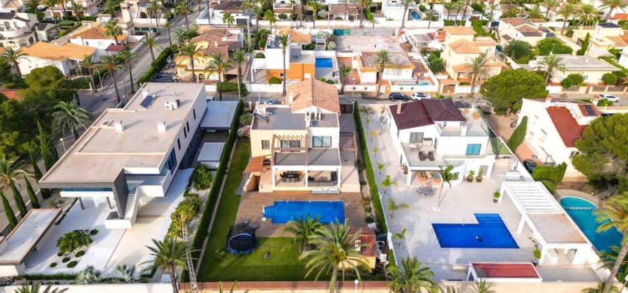 Cabo Roig, Alicante, 5 Bedrooms Bedrooms, ,5 BathroomsBathrooms,Villa,Resale,0,209924220140252064