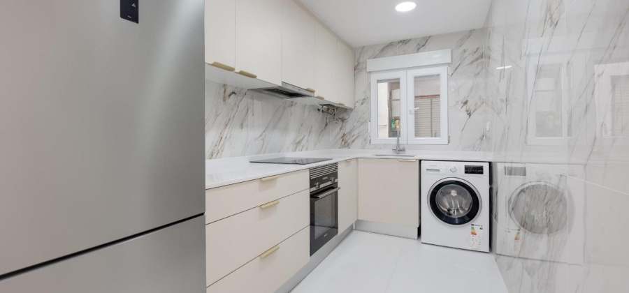 Torrevieja, Alicante, 3 Bedrooms Bedrooms, ,2 BathroomsBathrooms,Apartment,Resale,0,328216168185846080