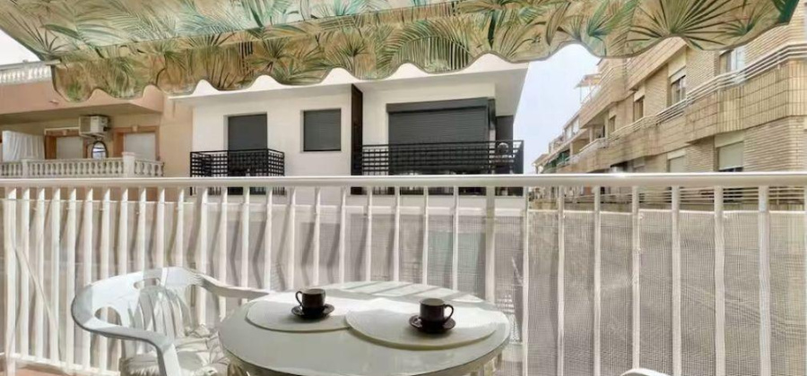 Benidorm, Alicante, 3 Bedrooms Bedrooms, ,1 BathroomBathrooms,Apartment,Resale,0,75632224547337664