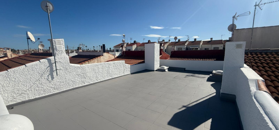 Torrevieja, Alicante, 2 Bedrooms Bedrooms, ,1 BathroomBathrooms,Bungalow,Resale,0,75632230069156224