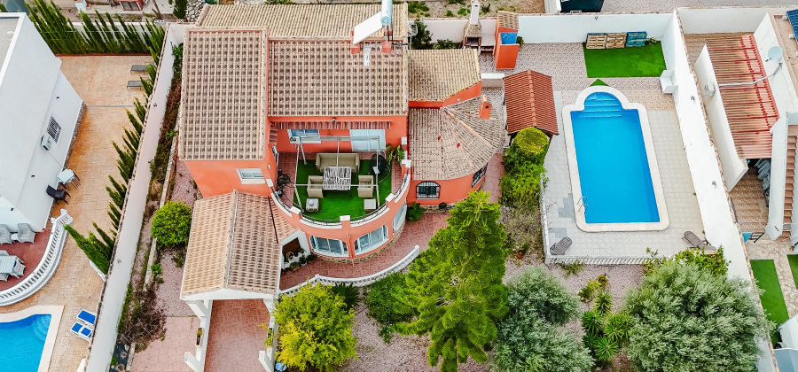 Torrevieja, Alicante, 5 Bedrooms Bedrooms, ,3 BathroomsBathrooms,Villa,Resale,0,328216276866587072