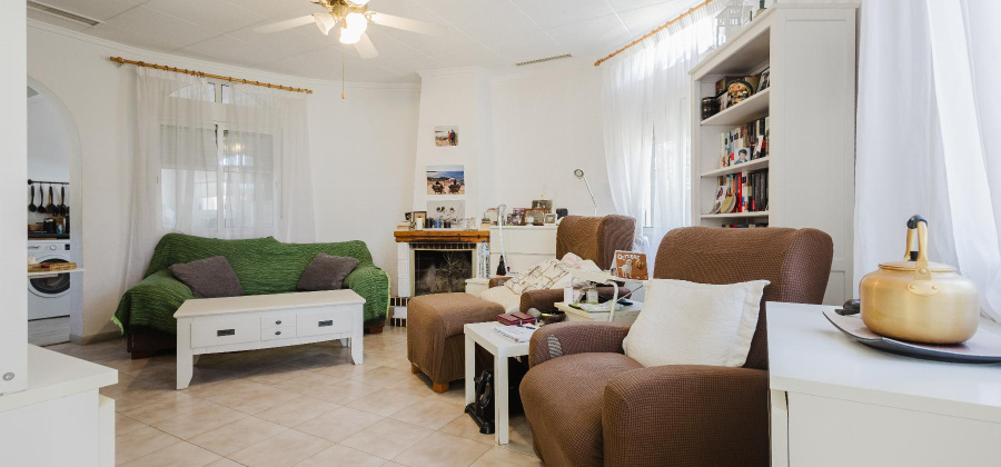 Torrevieja, Alicante, 5 Bedrooms Bedrooms, ,3 BathroomsBathrooms,Villa,Resale,0,328216276866587072