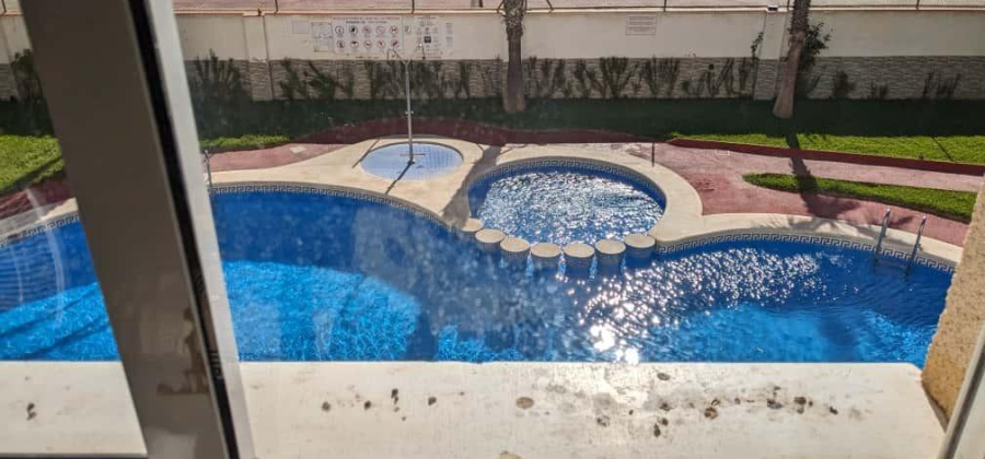 Torrevieja, Alicante, 2 Bedrooms Bedrooms, ,1 BathroomBathrooms,Apartment,Resale,0,75632167927374672