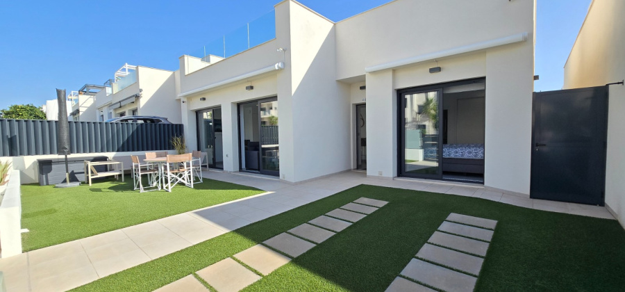 Pilar de la Horadada, Alicante, 3 Bedrooms Bedrooms, ,2 BathroomsBathrooms,Villa,Resale,0,99968315451987568