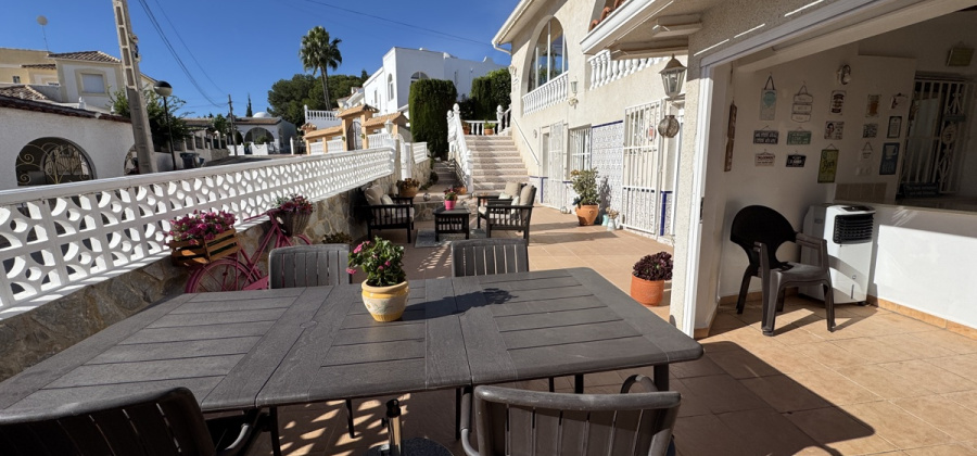 Villamartin, Alicante, 3 Bedrooms Bedrooms, ,3 BathroomsBathrooms,Villa,Resale,0,103186146050273904