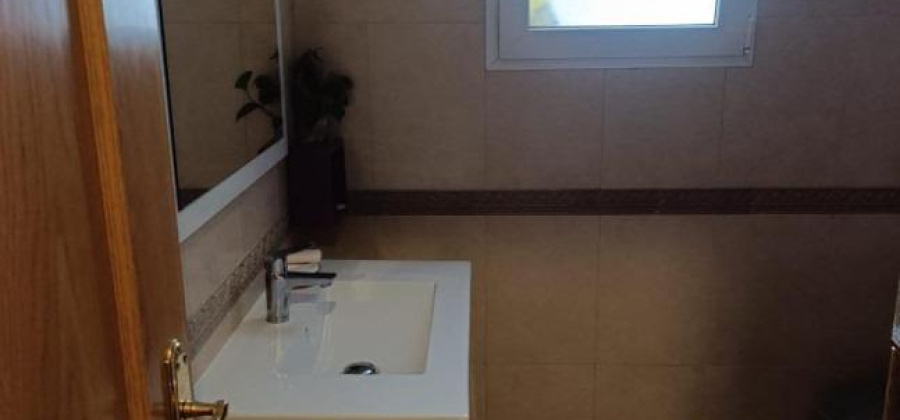 Torrevieja, Alicante, 4 Bedrooms Bedrooms, ,2 BathroomsBathrooms,Apartment,Resale,0,7563292400863622