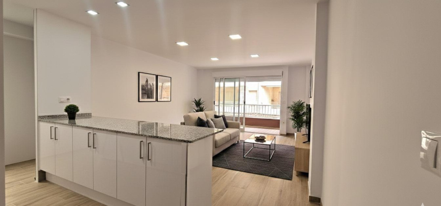 Torrevieja, Alicante, 3 Bedrooms Bedrooms, ,2 BathroomsBathrooms,Apartment,Resale,0,75632147658545296