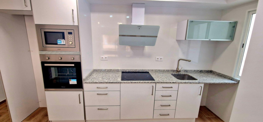 Torrevieja, Alicante, 3 Bedrooms Bedrooms, ,2 BathroomsBathrooms,Apartment,Resale,0,75632147658545296