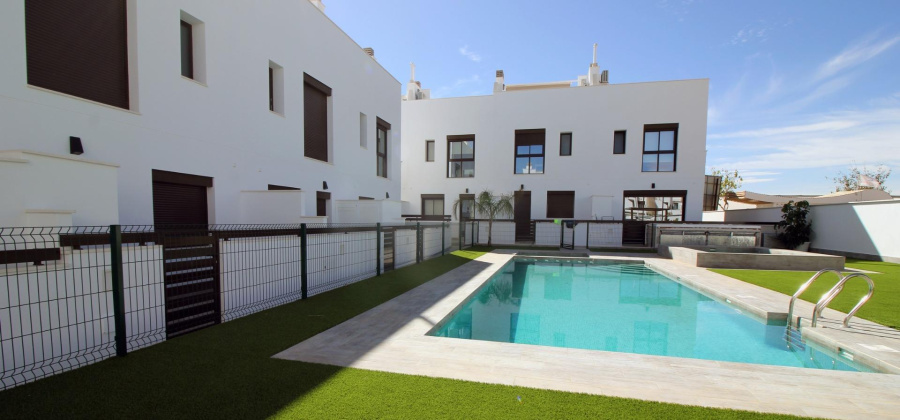 Pilar de la Horadada, Alicante, 4 Bedrooms Bedrooms, ,2 BathroomsBathrooms,Villa,New,0,209559143617529312