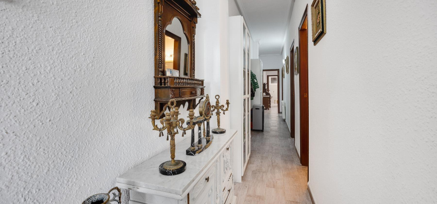 Torrevieja, Alicante, 4 Bedrooms Bedrooms, ,2 BathroomsBathrooms,Apartment,Resale,0,75632206696507264