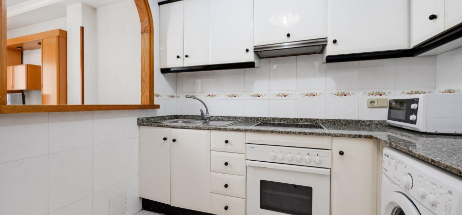 Torrevieja, Alicante, 2 Bedrooms Bedrooms, ,1 BathroomBathrooms,Apartment,Resale,0,75632246314657888