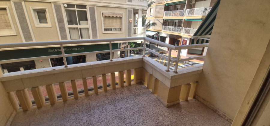 Torrevieja, Alicante, 3 Bedrooms Bedrooms, ,1 BathroomBathrooms,Apartment,Resale,0,944354