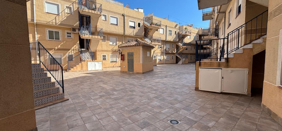 Torrevieja, Alicante, 3 Bedrooms Bedrooms, ,1 BathroomBathrooms,Apartment,Resale,0,75632234503620416