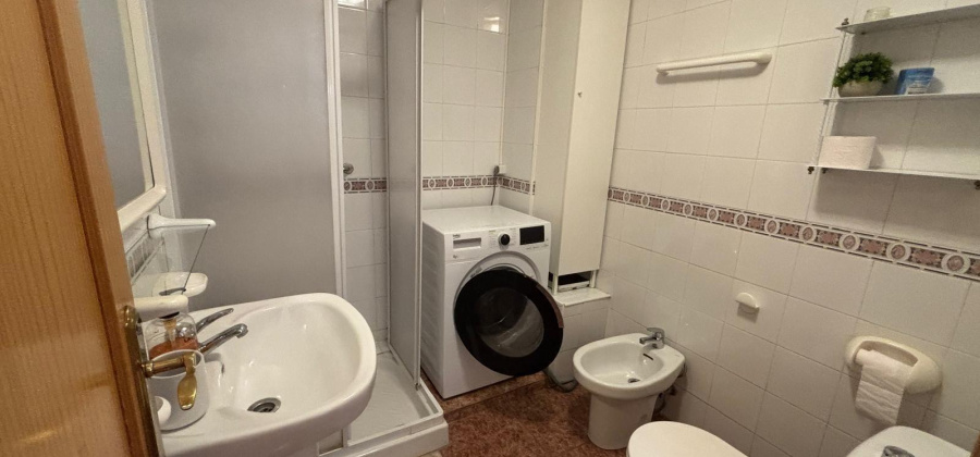 Torrevieja, Alicante, 3 Bedrooms Bedrooms, ,1 BathroomBathrooms,Apartment,Resale,0,75632234503620416