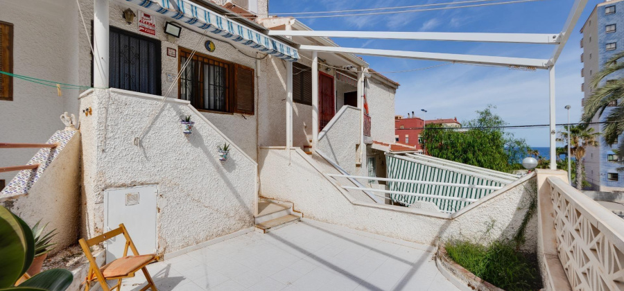 Torrevieja, Alicante, 2 Bedrooms Bedrooms, ,1 BathroomBathrooms,Bungalow,Resale,0,7563283909105589