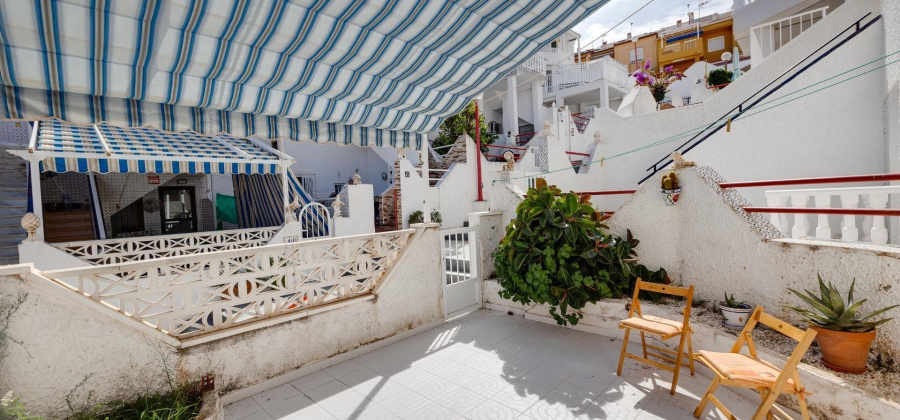 Torrevieja, Alicante, 2 Bedrooms Bedrooms, ,1 BathroomBathrooms,Bungalow,Resale,0,7563283909105589