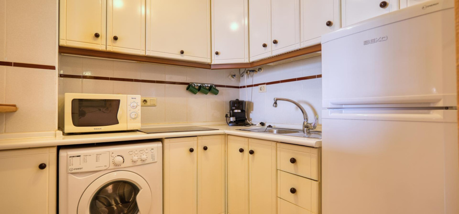 Torrevieja, Alicante, 2 Bedrooms Bedrooms, ,1 BathroomBathrooms,Apartment,Resale,0,75632148497615440