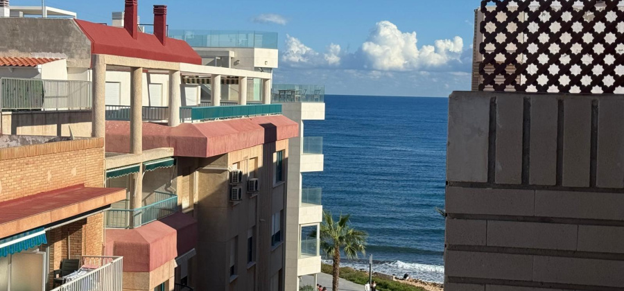 Torrevieja, Alicante, 3 Bedrooms Bedrooms, ,1 BathroomBathrooms,Apartment,Resale,0,75632562666001024