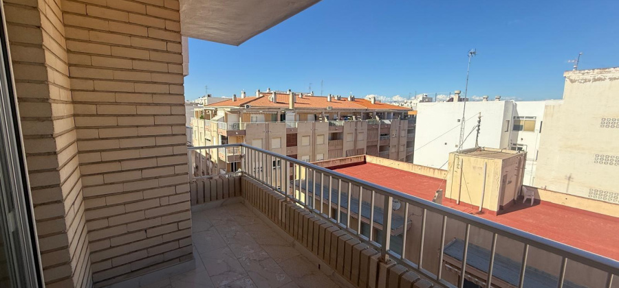 Torrevieja, Alicante, 3 Bedrooms Bedrooms, ,1 BathroomBathrooms,Apartment,Resale,0,75632562666001024