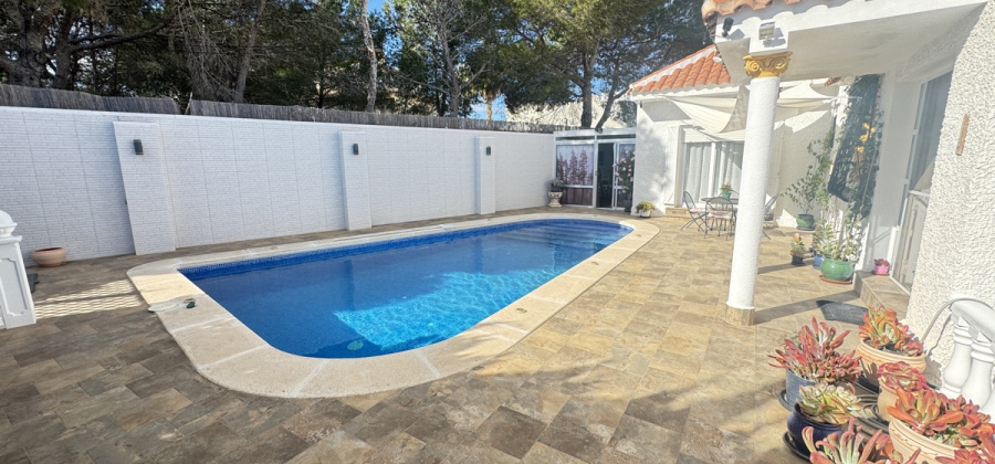 Villamartin, Alicante, 3 Bedrooms Bedrooms, ,3 BathroomsBathrooms,Villa,Resale,0,103186654482381456