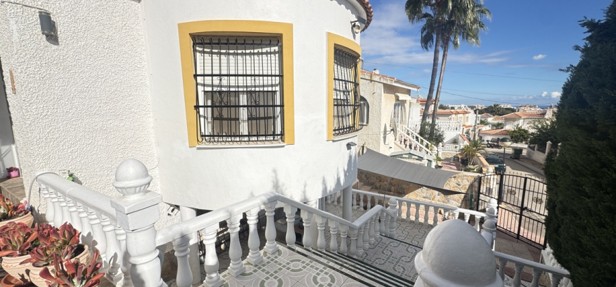 Villamartin, Alicante, 3 Bedrooms Bedrooms, ,3 BathroomsBathrooms,Villa,Resale,0,103186654482381456