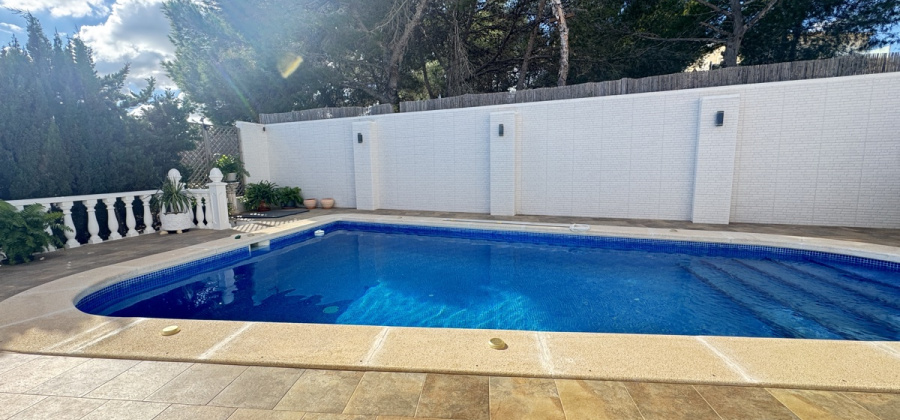 Villamartin, Alicante, 3 Bedrooms Bedrooms, ,3 BathroomsBathrooms,Villa,Resale,0,103186654482381456