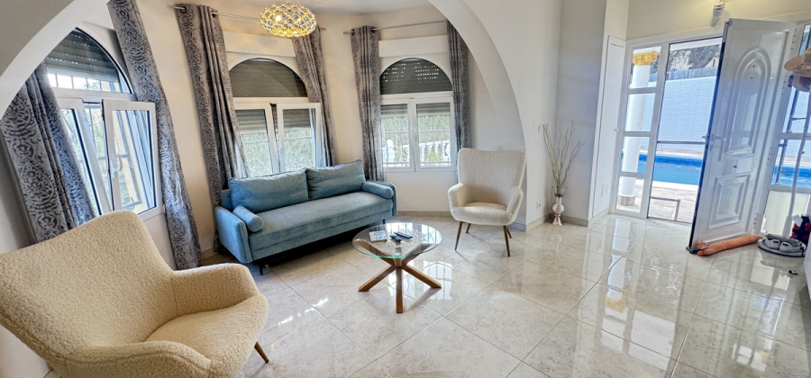 Villamartin, Alicante, 3 Bedrooms Bedrooms, ,3 BathroomsBathrooms,Villa,Resale,0,103186654482381456