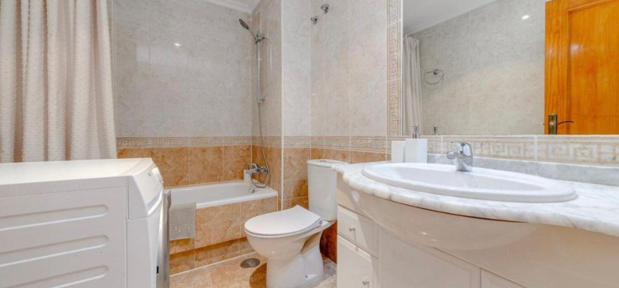 Torrevieja, Alicante, 2 Bedrooms Bedrooms, ,1 BathroomBathrooms,Apartment,Resale,0,75632142645700016