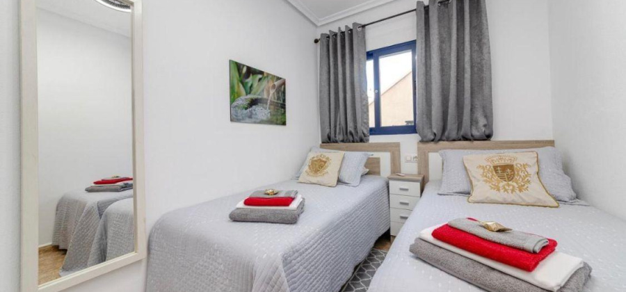 Torrevieja, Alicante, 2 Bedrooms Bedrooms, ,1 BathroomBathrooms,Apartment,Resale,0,75632142645700016