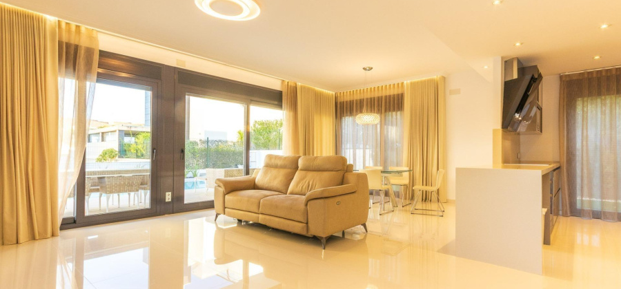 Orihuela Costa, Alicante, 4 Bedrooms Bedrooms, ,3 BathroomsBathrooms,Villa,Resale,0,75632148234065232